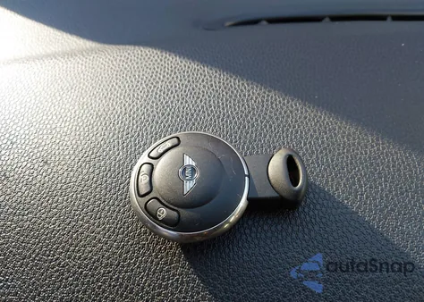 2013 Mini Clubman Cooper S z USA, uszkodzony, nr VIN WMWZG3C5XDTY32510